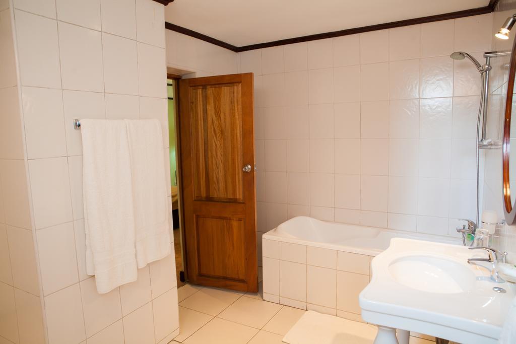 Gorillas Volcanoes Hotel Ruhengeri Cameră foto